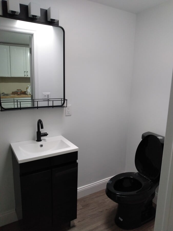 Photo - 1209 W 2nd St