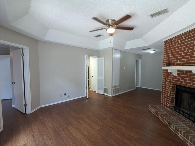 Photo - 580 Hollow Wood Rd