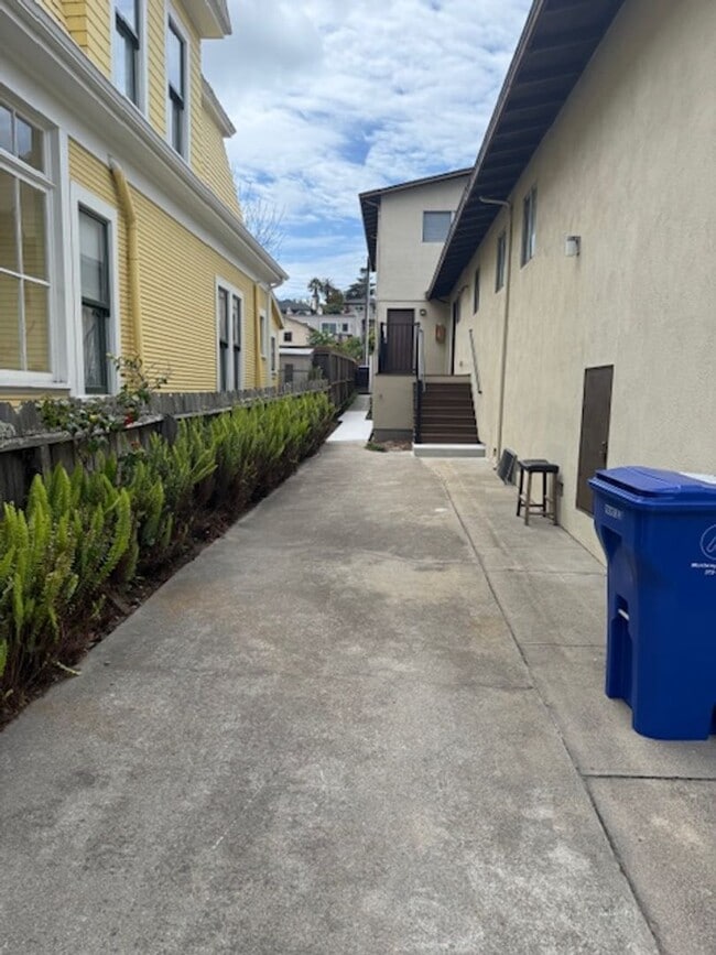 Photo - Large Three bedroom two bath home walking distance to downtown Monterey, DLI, MIIS and the Warf