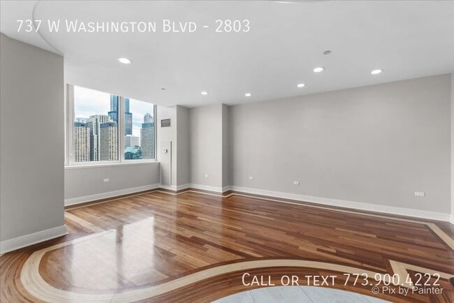 Photo - 737 W Washington Blvd