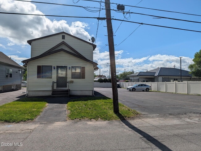 Photo - 1729 Ferguson St Unit 2