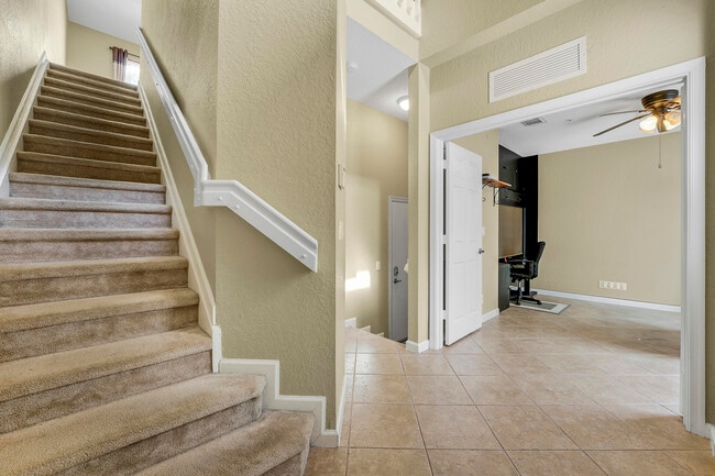 Photo - 3172 N Greenleaf Cir