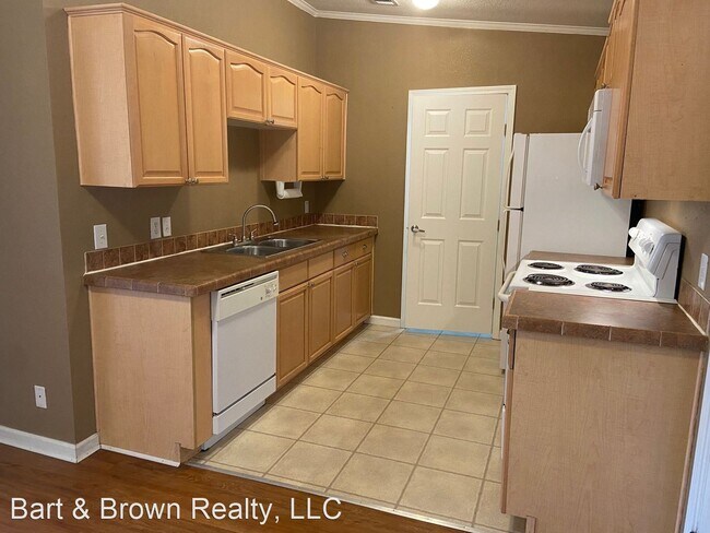 Photo - 3 br, 2 bath House - 541 Van Buren Rd.