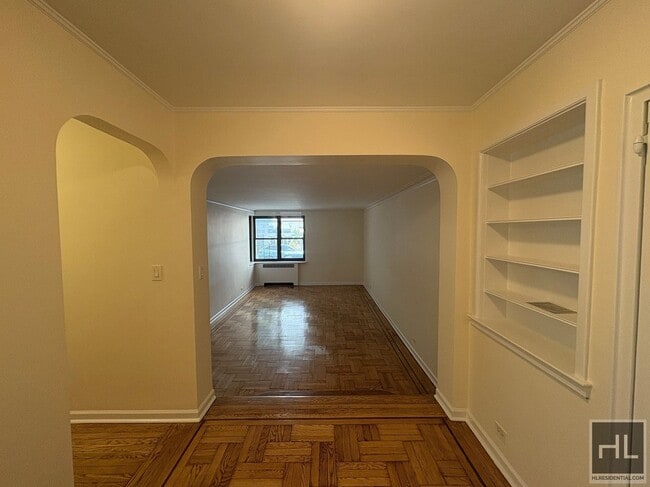 Building Photo - EAST 24 STREET Rental
