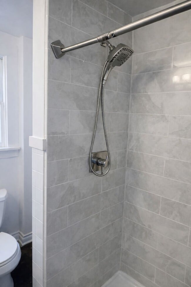 Photo - 7015 N Greeley Ave Unit B