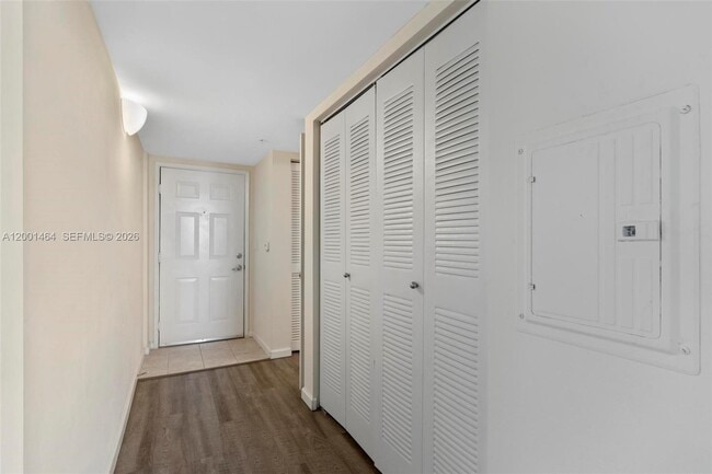 Photo - 1919 Van Buren St Unit 417A