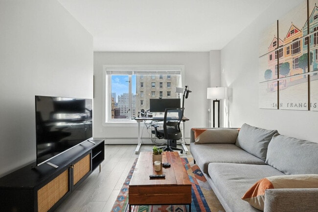 Photo - 899 Pine St Unidad FL16-ID1461468P