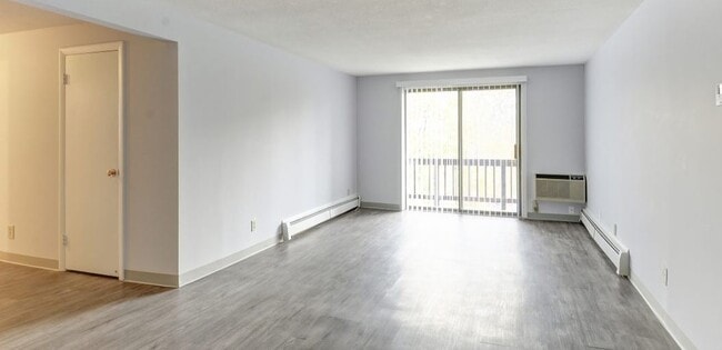 Photo - Tanglewood Village