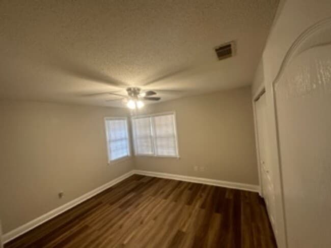 Photo - 315 Brannen St Unidad A