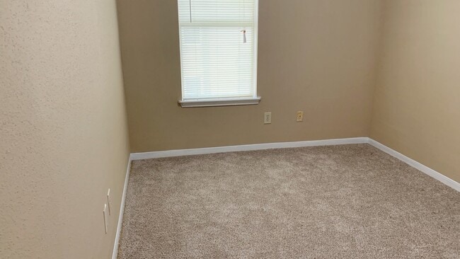 Building Photo - 12500 Brookglade Cir Unit 171