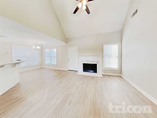 Photo - 1168 Olde Hinge Way