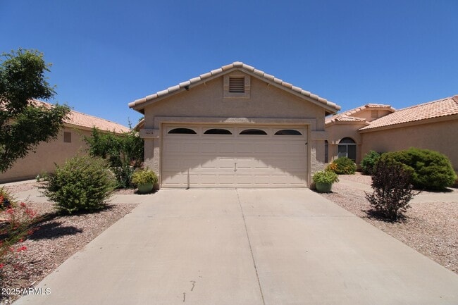 Building Photo - 4526 E Windsong Dr