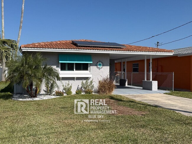 Building Photo - 4717 Floramar Terrace