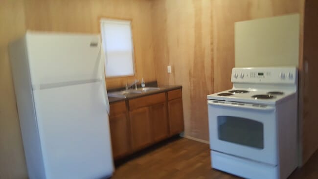 Full kitchen