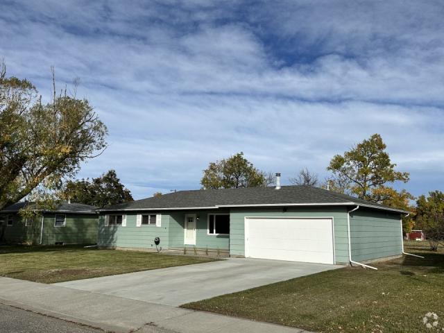 Building Photo - 3 bedroom in Billings MT 59105 Rental