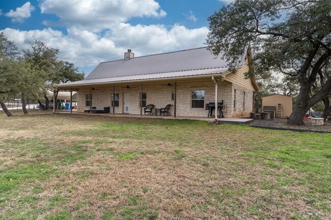 Building Photo - 2551 Spring Valley Dr