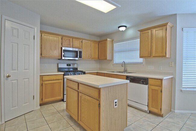 3224 Texas Topaz Dr