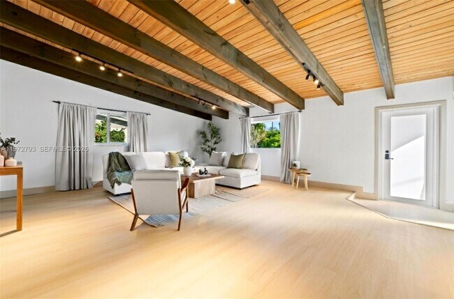 Photo - 1905 NW 62nd Terrace