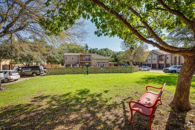 Building Photo - BEST 2 BEDROOM - PRIVATE YARD - PRIVATE GA... Rental