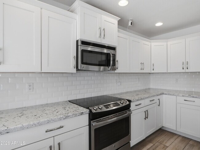 Photo - 5201 E Fellars Dr