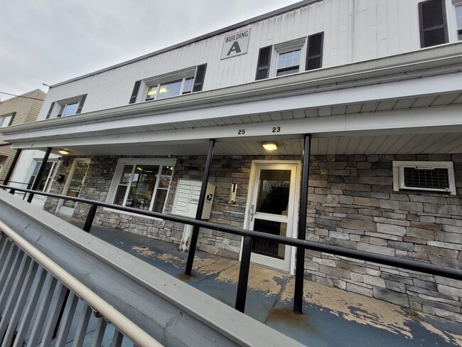 Photo - 23 Cloister Ave Unit 3