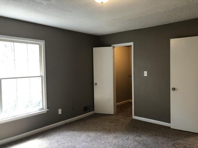 Photo - 5140 Highpoint Rd