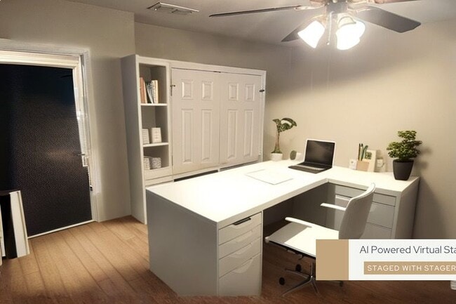 Photo - 165 Oakview Ct