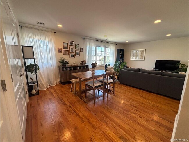 Photo - 189 Jefferson Ave Unidad 2