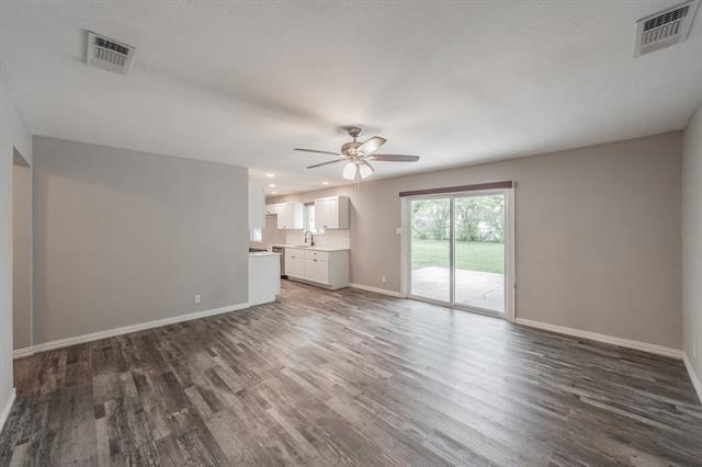 Photo - 5753 Saramac Dr House