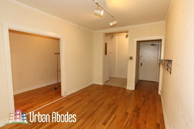 Photo - 515 W Melrose St Unit A05C