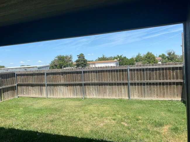 Photo - 10820 Chapman Dr