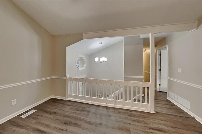 Photo - 4171 Woodcrest Dr