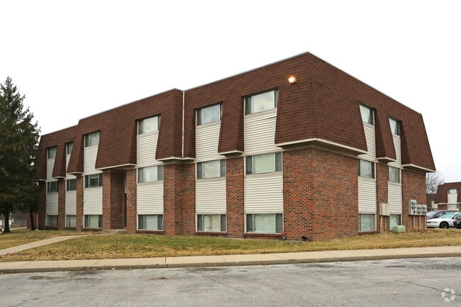 Photo - Parkway Manor