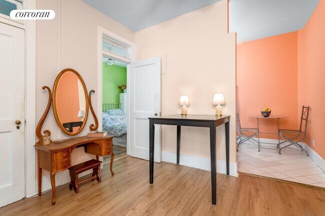 Photo - 27 Commerce St