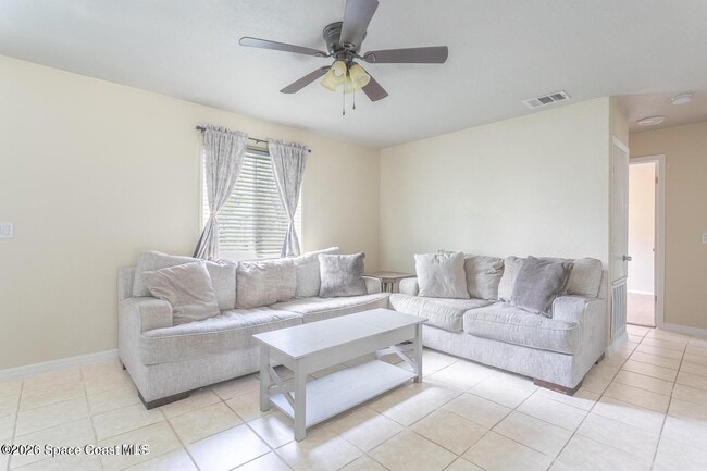 Photo - 1263 San Matio St