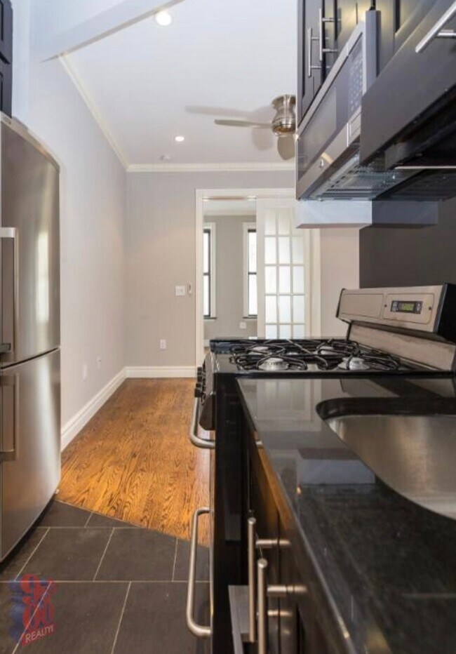 Photo - AVE. B Unit 4A