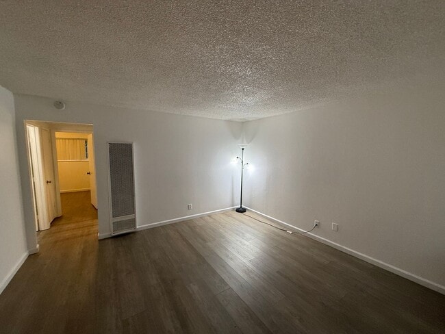 Photo - 561 Pecan St Unidad 001