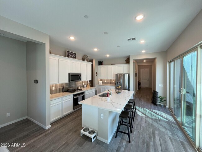 Photo - 1910 N 141st Ave