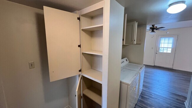 Photo - 609-609 N Greenwich Ave Unit 609 N Greenwich Ave