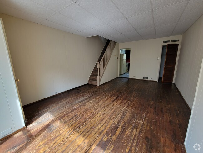 Building Photo - 1825 Daly St Rental