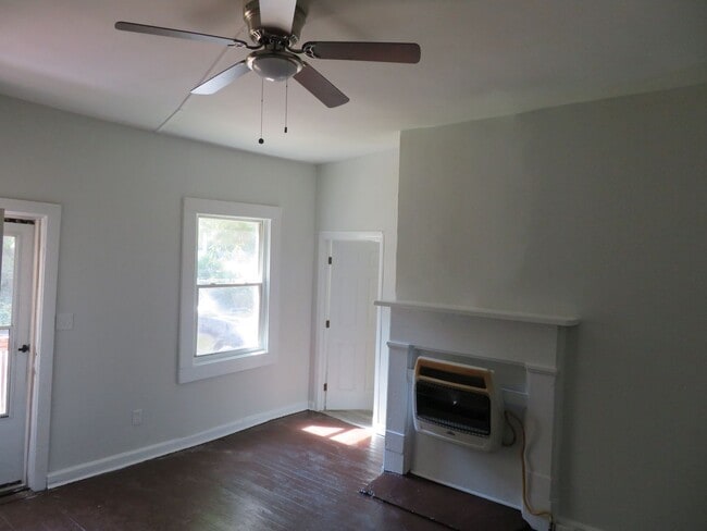 Photo - 615 Gilliam St