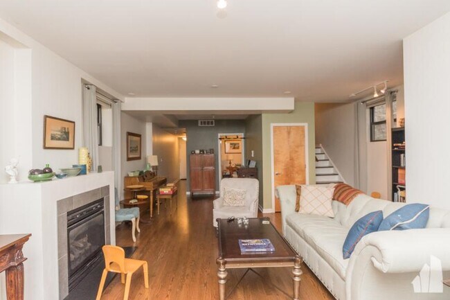 Photo - 3 bedroom in Chicago IL 60622 Unit 1