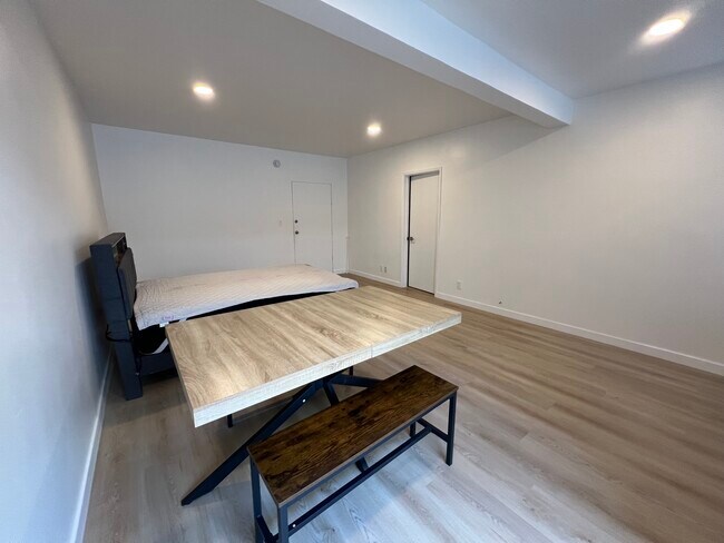 Gramercy Place Apartments