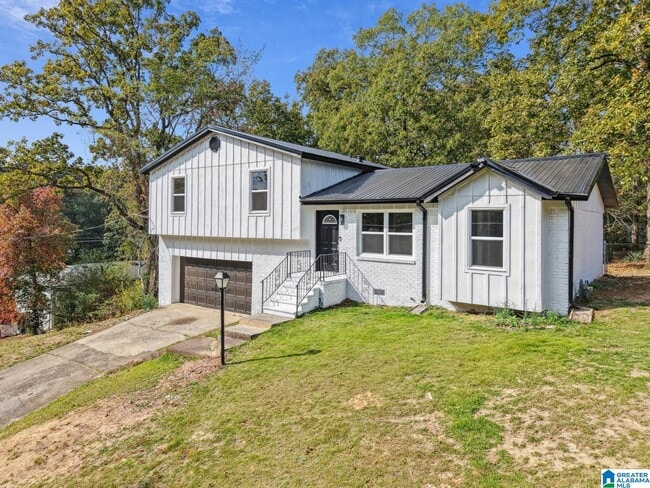 Photo - 1404 4th Pl NW