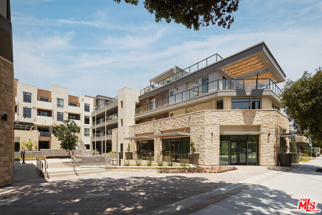 Building Photo - 299 E Thousand Oaks Blvd Unit 251 Rental