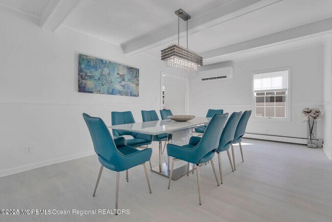 Photo - 373 W Park Ave