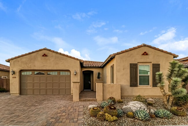 Photo - 16020 W Cameron Dr House