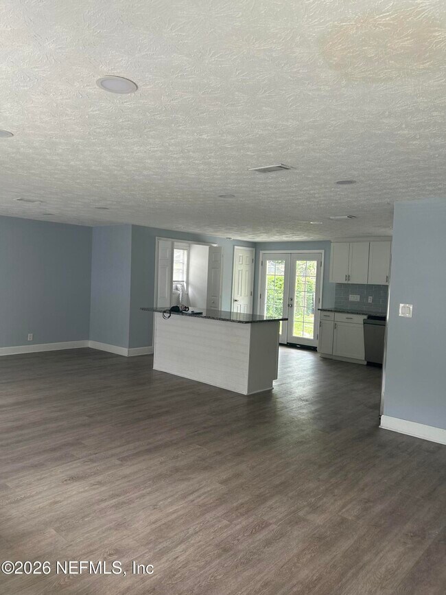 Photo - 2834 Goldenrod Cir E