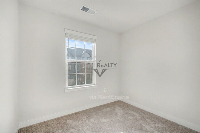 Photo - 1101 Rampart Dr