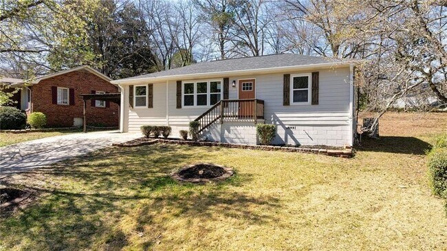 Photo - 2215 Gordon Cir